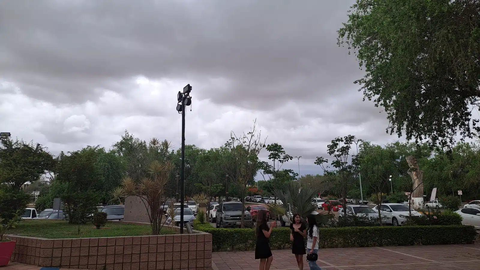 Nubes negras en Guasave