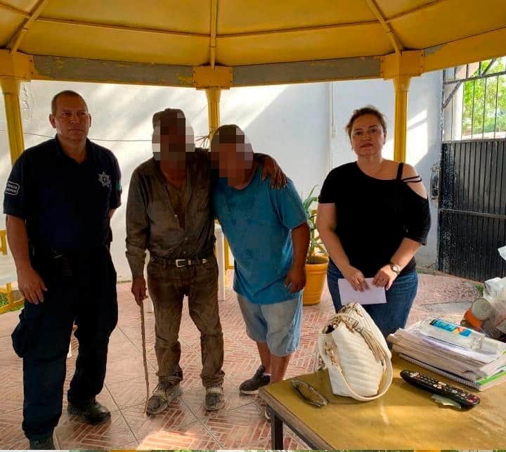 A solicitud de DIF Guasave, personal de Prevención Social y de la Secretaría de Seguridad Ciudadana y Movilidad Sustentable auxiliaron a Encarnación Villegas Bustos.