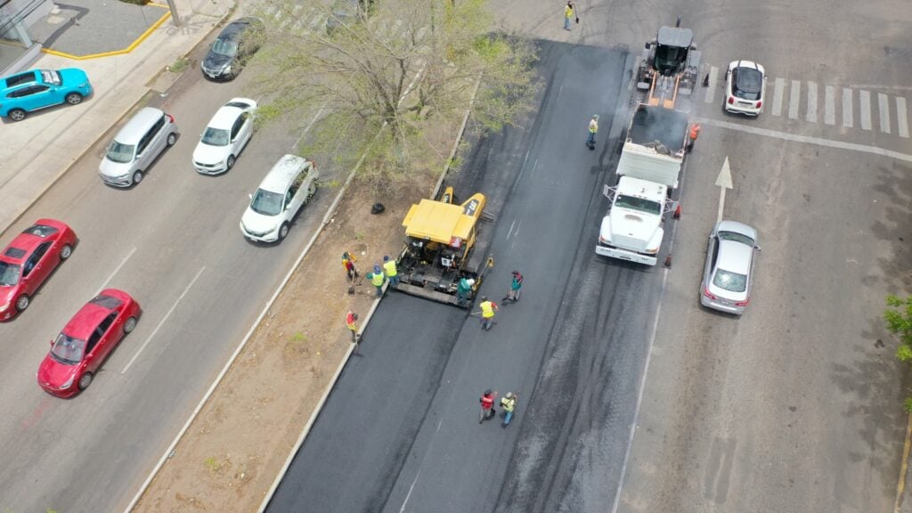 ¡Van contra los baches! Ayuntamiento de Culiacán invierte 5 mdp para reparar vialidades