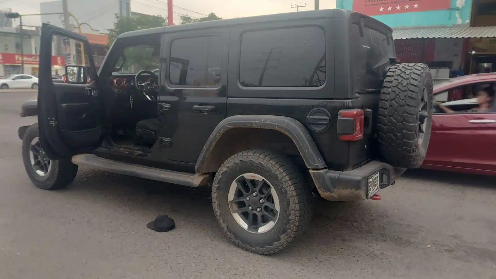 Jeep abandonada tras levantón