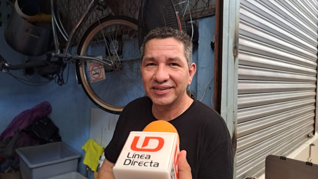 “El Chino” lleva 23 años deleitando paladares en el mercado Juan Carrasco, de Mazatlán