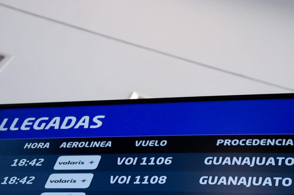 Aterriza primer vuelo de Guanajuato a Los Mochis; este martes Volaris inauguró esta ruta/ Fotos Emmanuel Casas