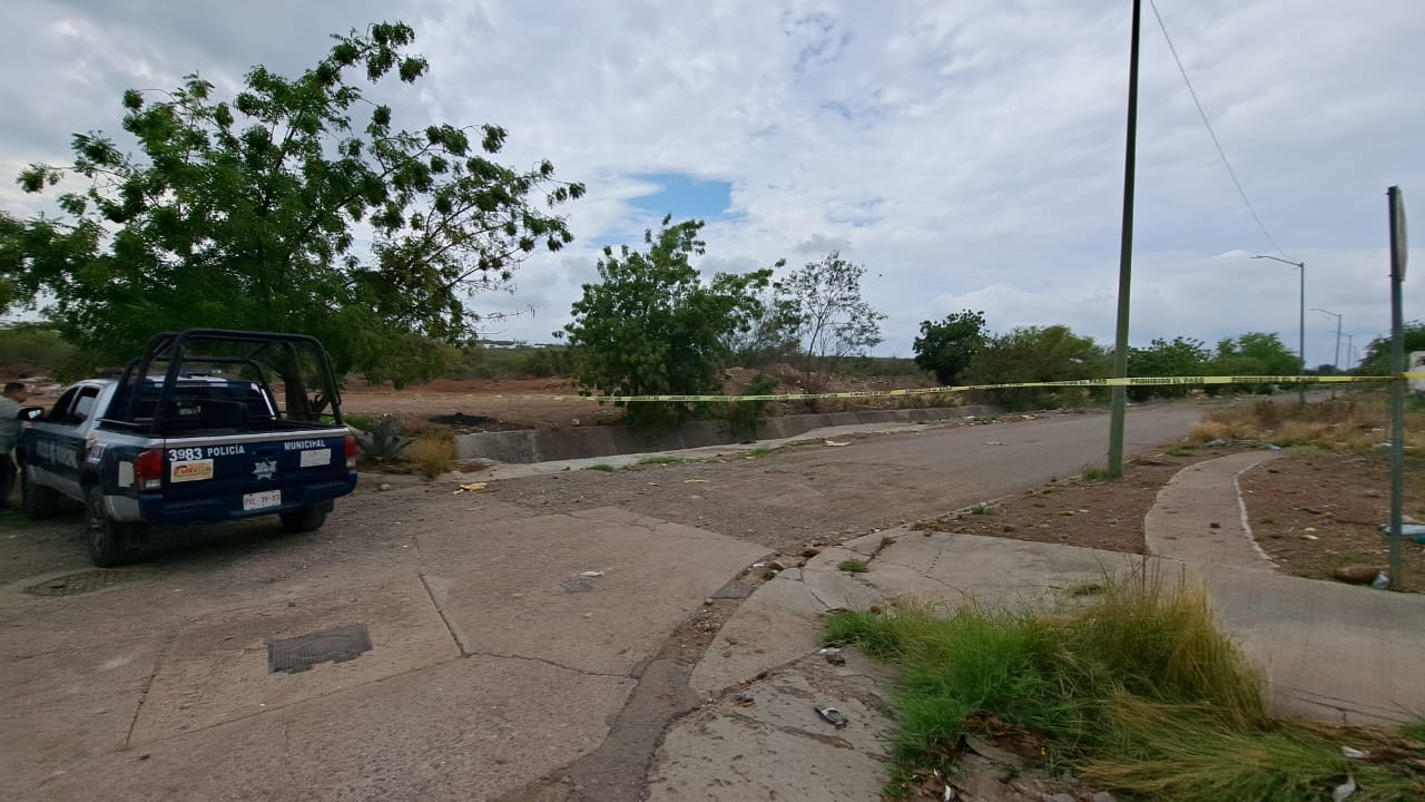 Obier Iván de la colonia Esthela Ortiz, es el asesinado en canal de aguas pluviales, en Culiacán