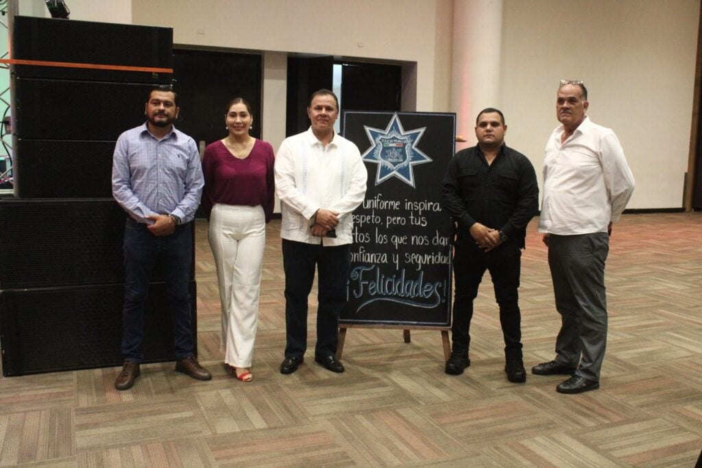 Con música en vivo, comida y rifa de regalos celebran el Día del Policía en Mazatlán