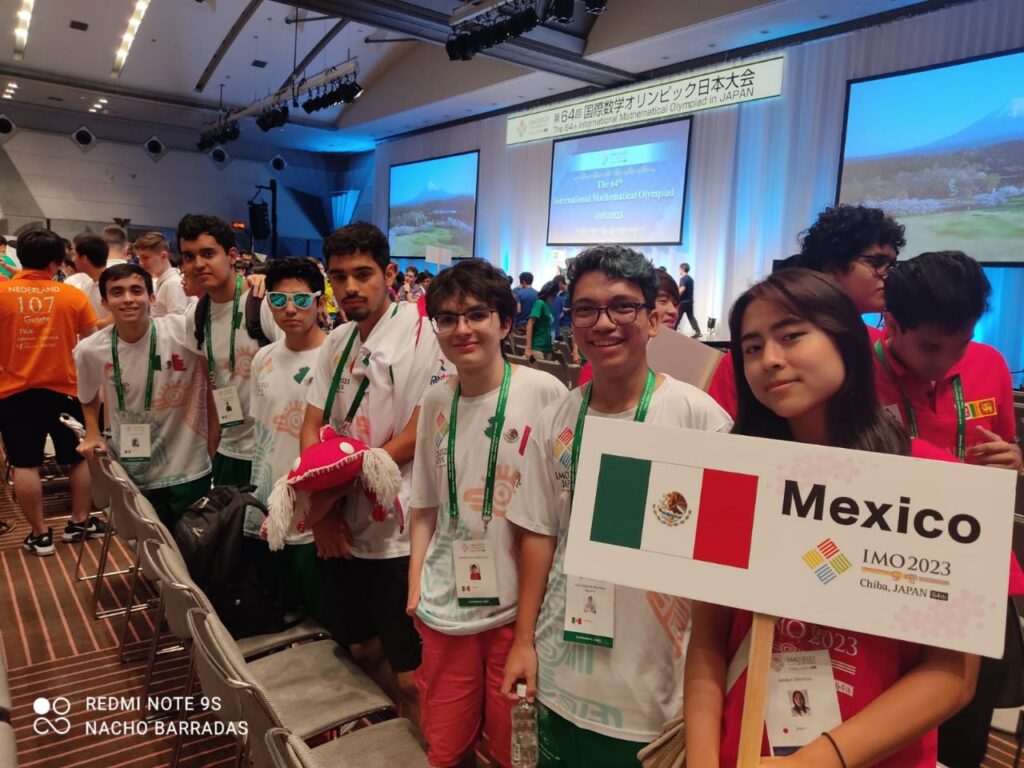 ¡Eres grande, Víctor Manuel! Joven mazatleco gana plata en Olimpiadas de Matemáticas en Japón