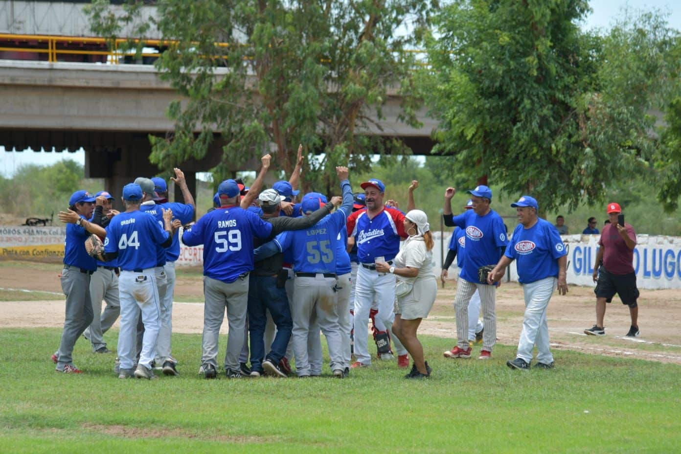 ¡Son campeones! Navolato se corona en el Estatal de Beisbol 60 años y más