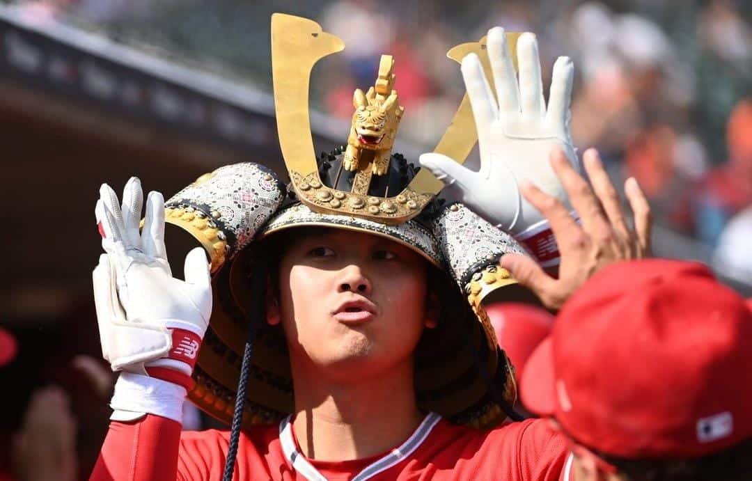 ¡Increíble! Shohei Ohtani lanza juego completo y conecta par de cuadrangulares