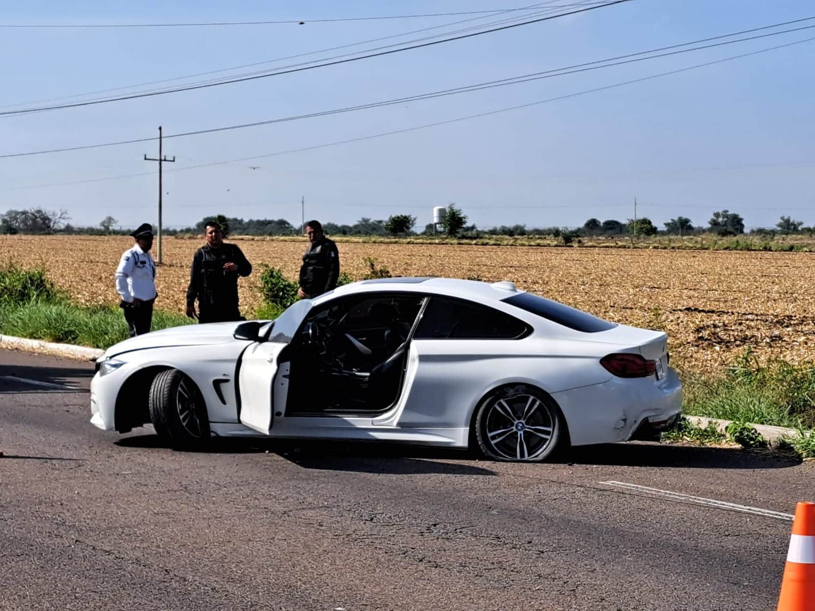 auto BMW robado y chocado (3)