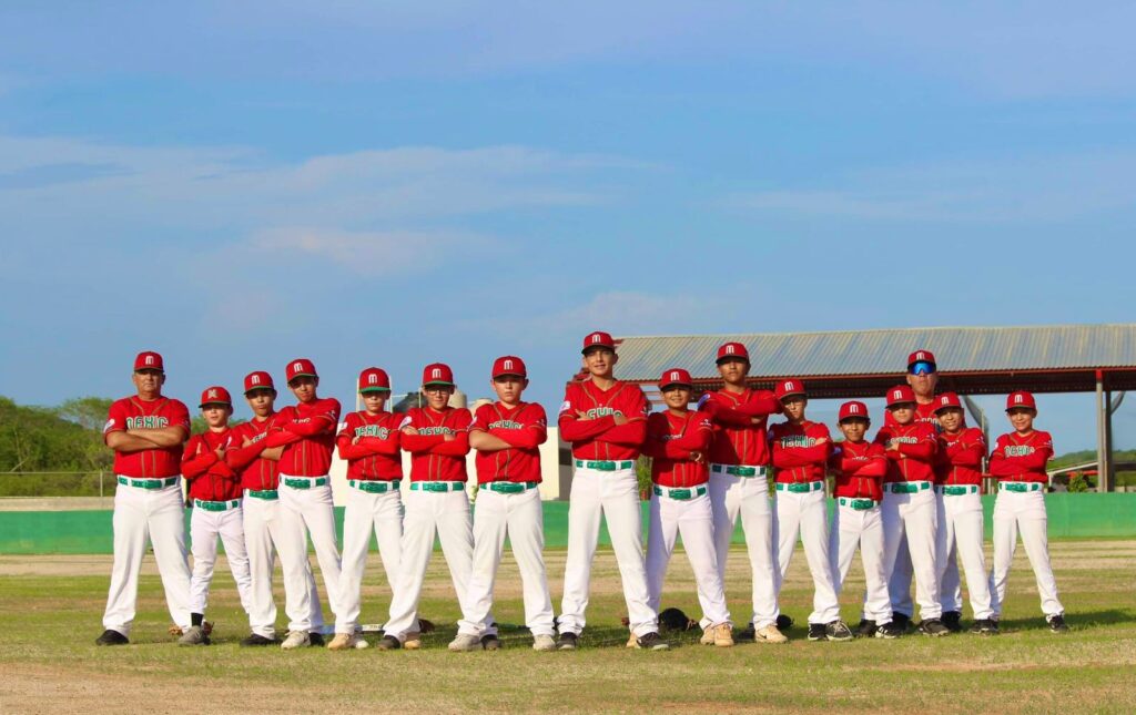 El equipo de peloteros de la liga Mazatlán está listo para afrontar el Torneo Internacional Pony League en Laredo, Texas.