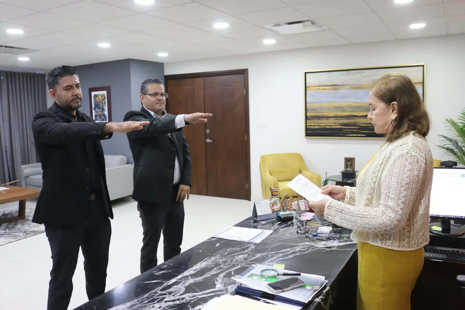La titular de la FGE, Sara Bruna Quiñónez Estrada, nombra nuevo fiscal Anticorrupción y vicefiscal Zona Norte