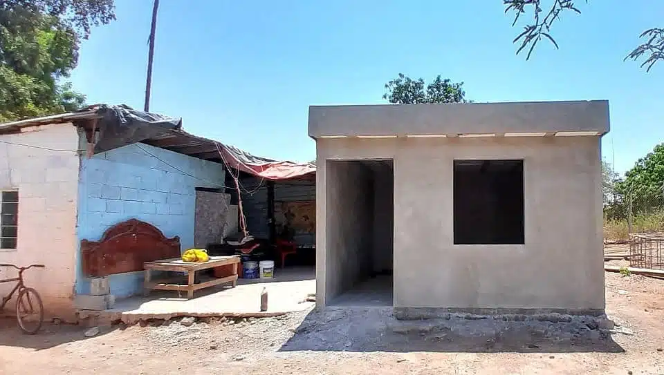 La directora de Desarrollo Social en Salvador Alvarado, Anuncia que el próximo jueves 13 de julio vence el plazo para solicitar los apoyos de pisos y techos que entregará la Secretaría de Bienestar y la Comisión de Vivienda del Estado de Sinaloa.