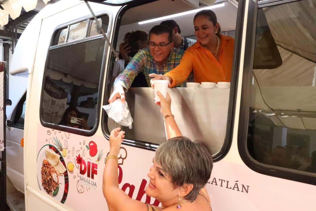 DIF MAZATLÁN, PONE EN MARCHA PRIMERA COCINA MOVIL EN MAZATLÁN.