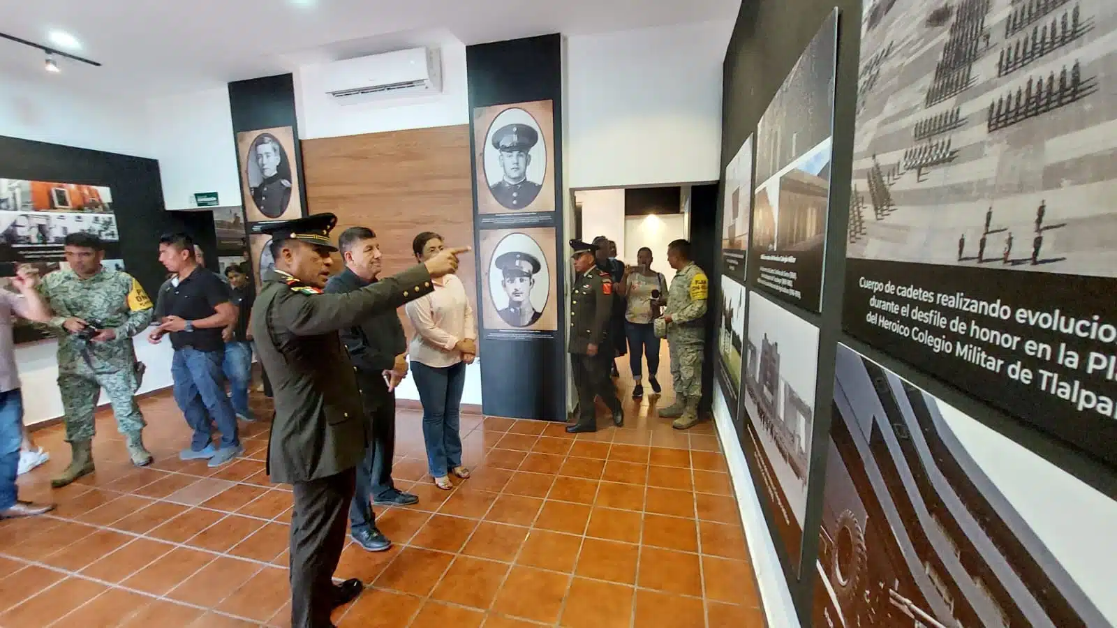 Inauguran exposición fotográfica en el museo de Los Mochis.