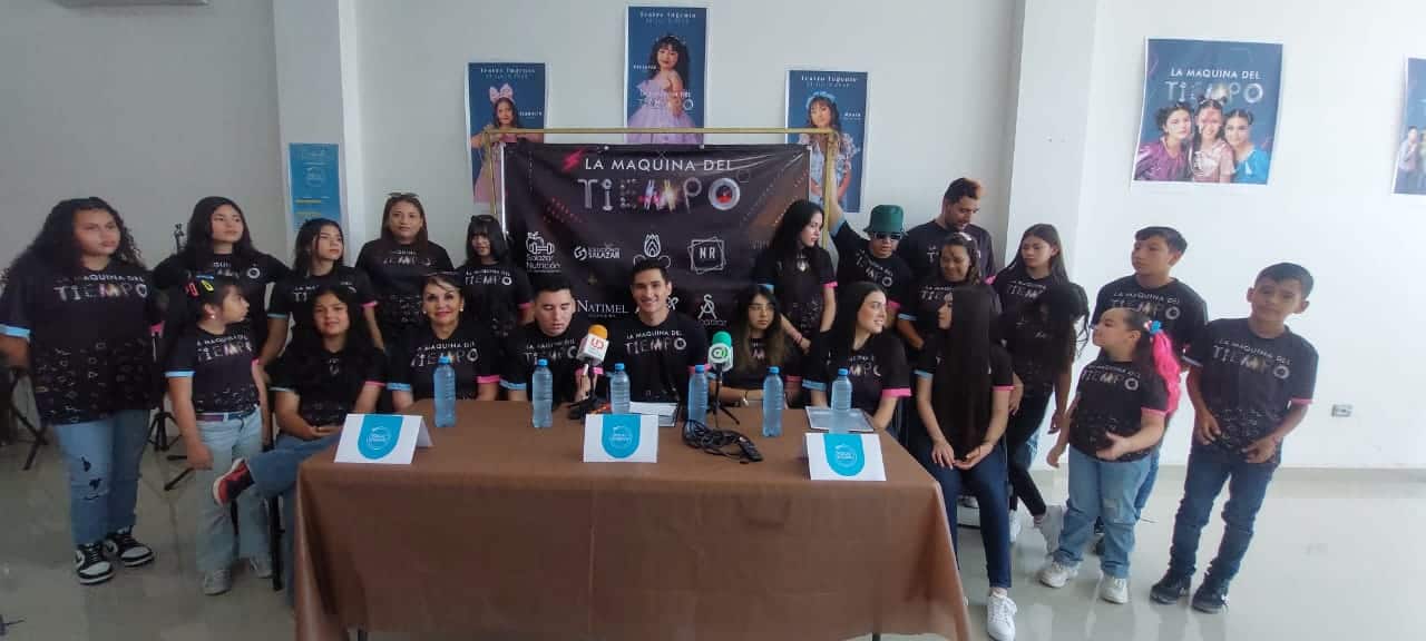 Grupo de personas en rueda de prensa