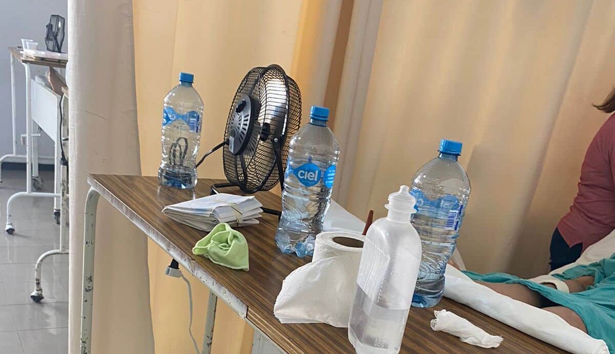 Pacientes de HG, Issste e IMSS, sufren por fallas de aires acondicionados.