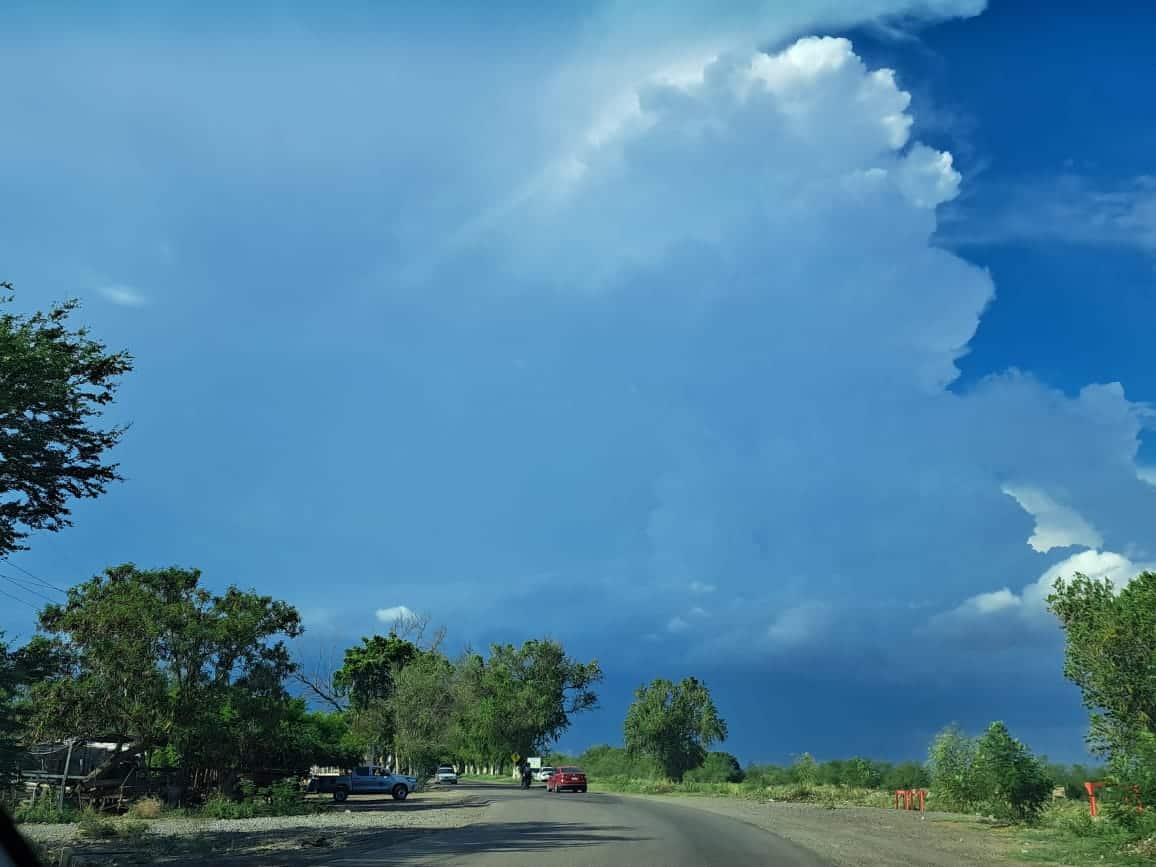 Cielo nuboso en el norte de Sinaloa