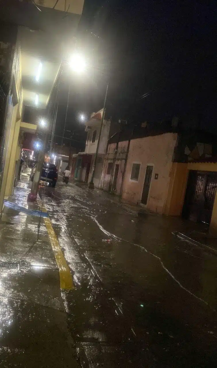 Noche lluviosa en Escuinapa