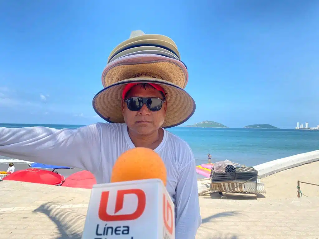 José Aguilar, vendedor de sombreros entrevistado por Línea Directa