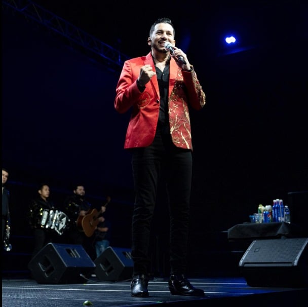 Luis Ángel Franco "El Flaco" en el escenario