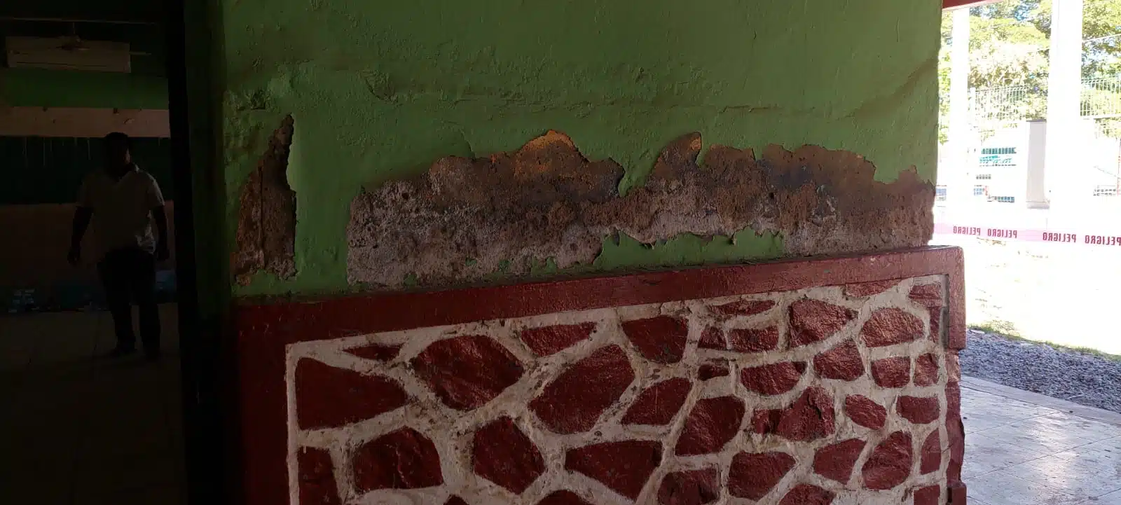 Deterioradas condiciones en las que se encuentra la escuela primaria “Héroes de Chapultepec”
