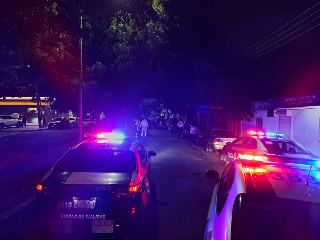 Presencia de la Policía Municipal en el accidente por el bulevar Xicoténcatl