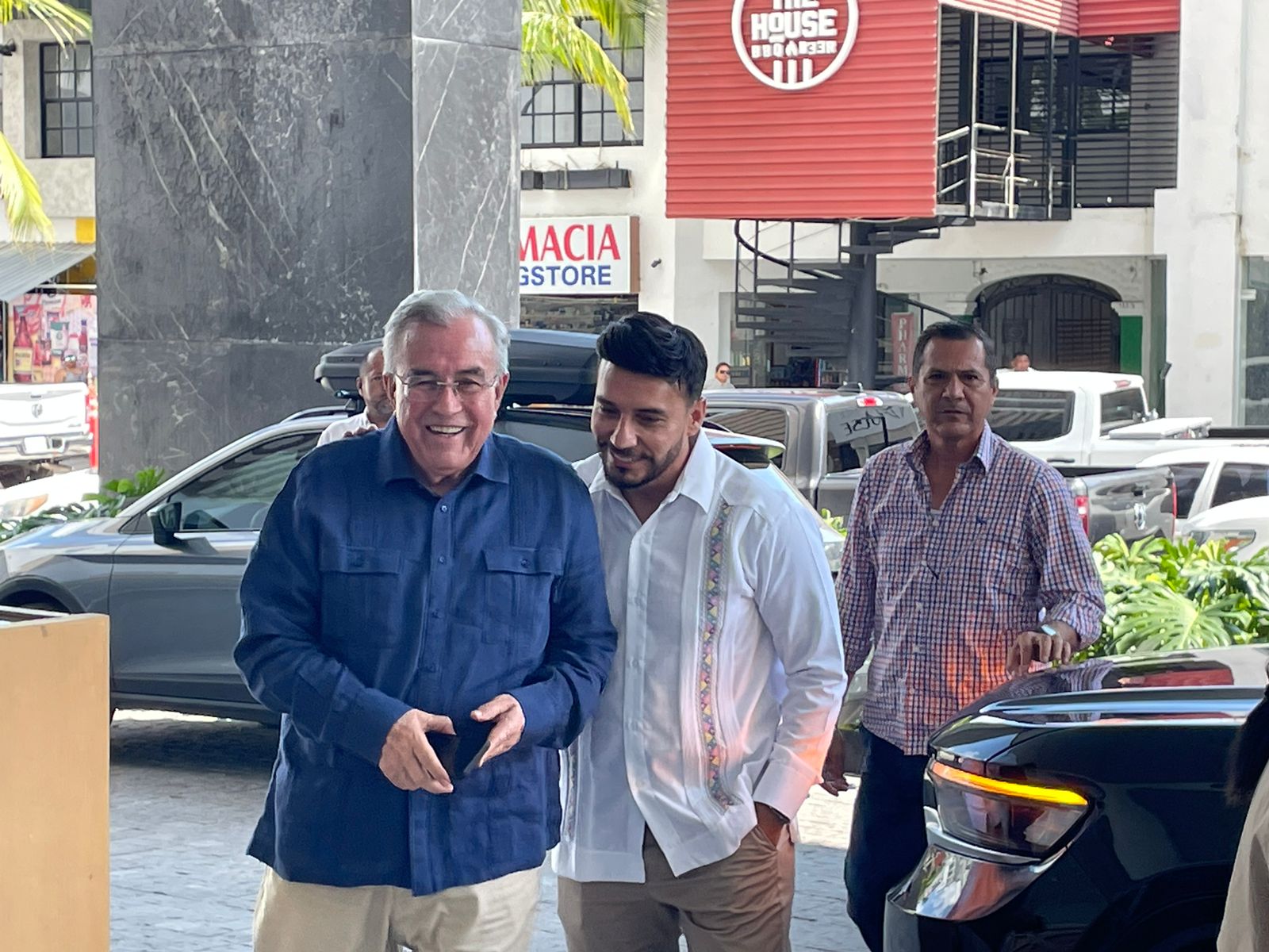 Gobernador Rubén Rocha Moya de visita en Mazatlán