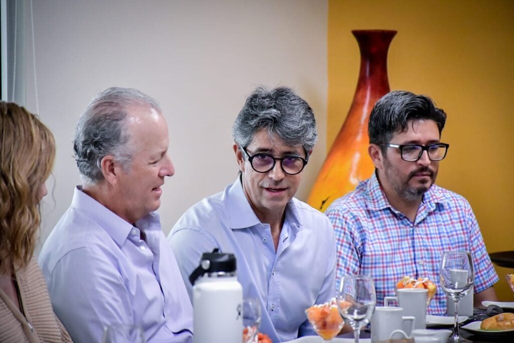 Reunión entre empresarios y autoridades de Mazatlán