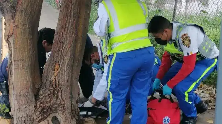 Abandonan a recién nacido sin vida dentro de una caja de zapatos