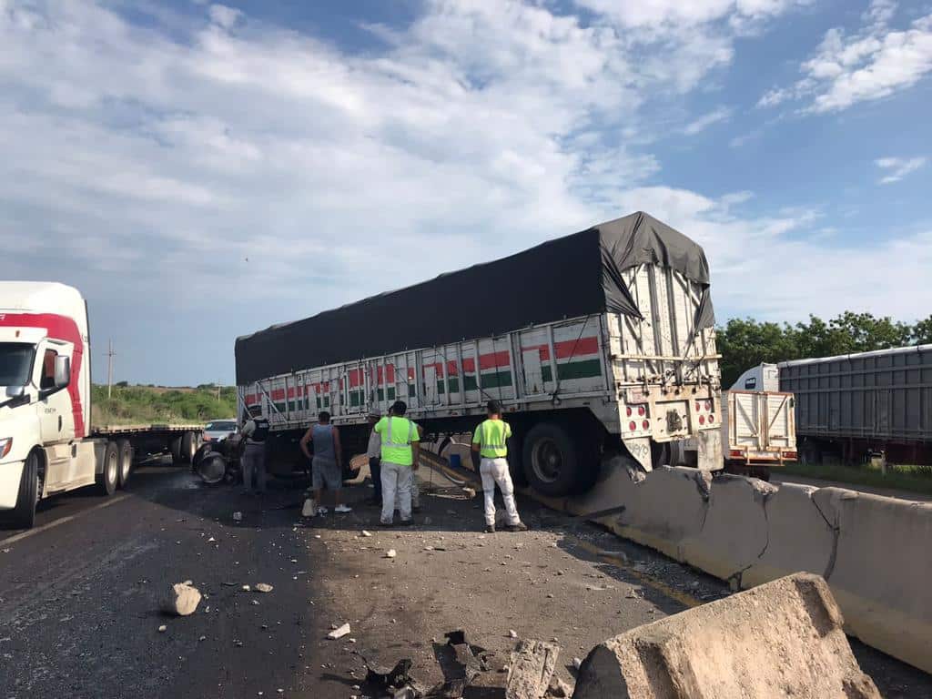 Accidente de tráiler