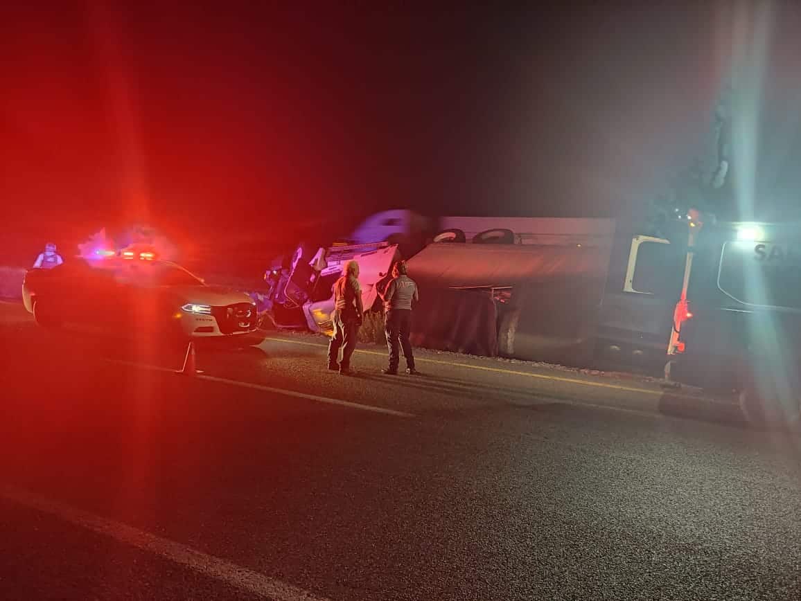 Volcadura de tráiler en Ahome
