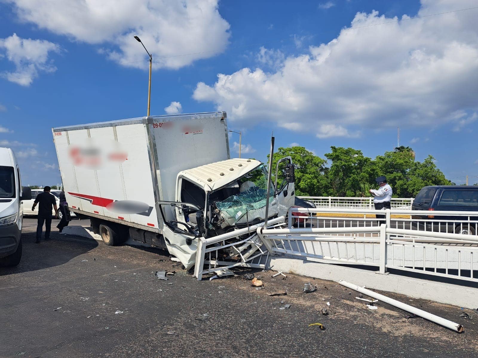 Accidente de vehículo de paquetería