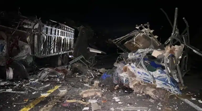 Tragedia: Accidente deja saldo de 15 muertos y más de 30 heridos en autopista Cuacnopalan-Oaxaca