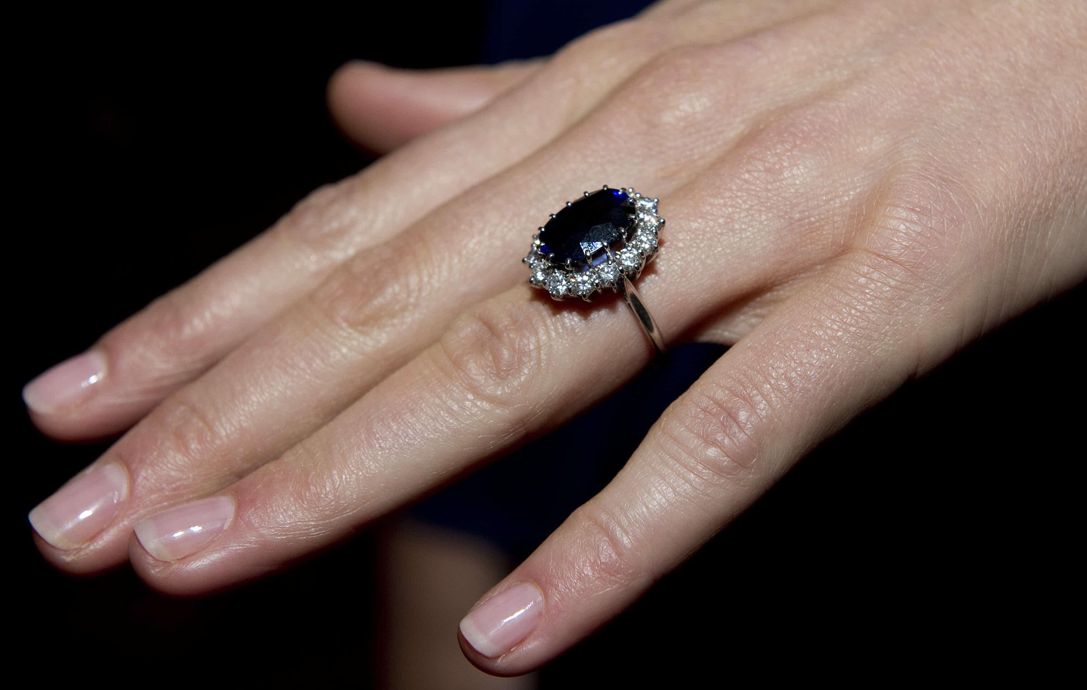 anillo de compromiso