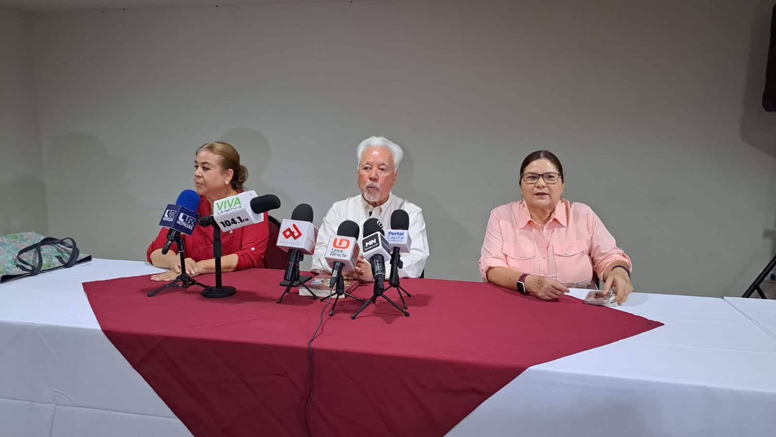 Axel Didriksson en conferencia de prensa