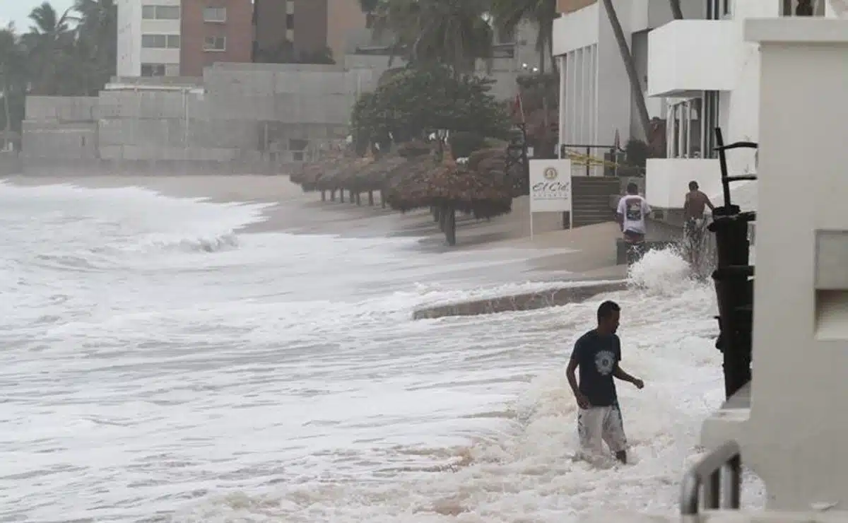 Foto temática sobre huracanes en costas de Baja California