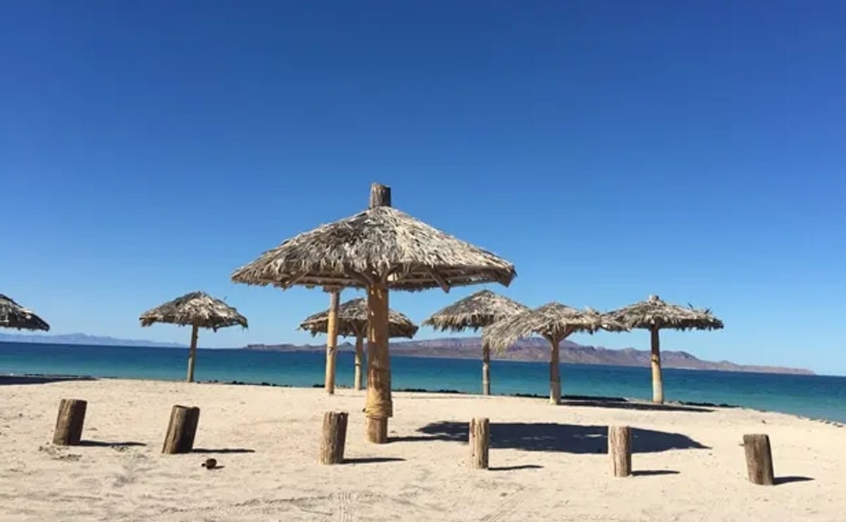 Un día soleado en playas de BCS