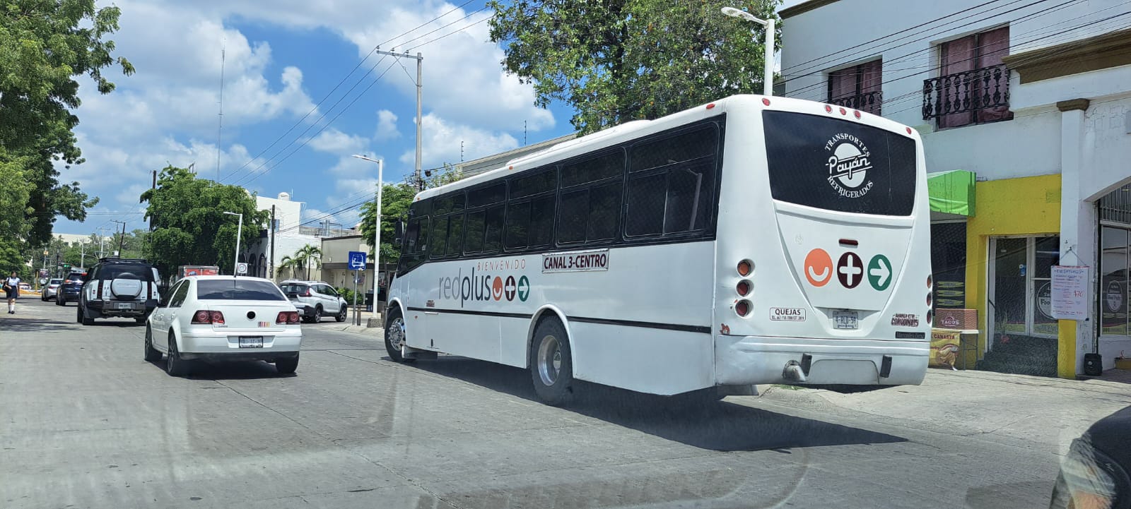 Camión urbano de la ruta canal 3 Centro de Culiacán