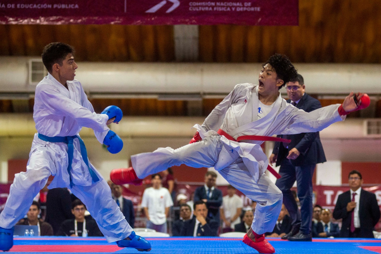 El karateca y medallista Hiroto Javier Yoshii Mizukami