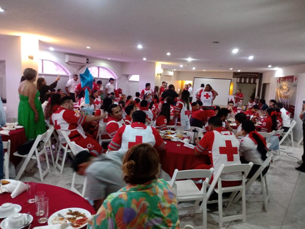 Graduados de Cruz Roja Guasave