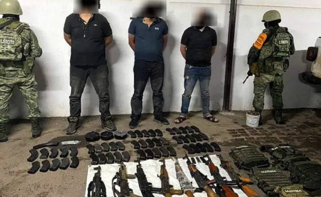 Detenidos tras operativos y aseguramiento de armas en el municipio de Sinaloa