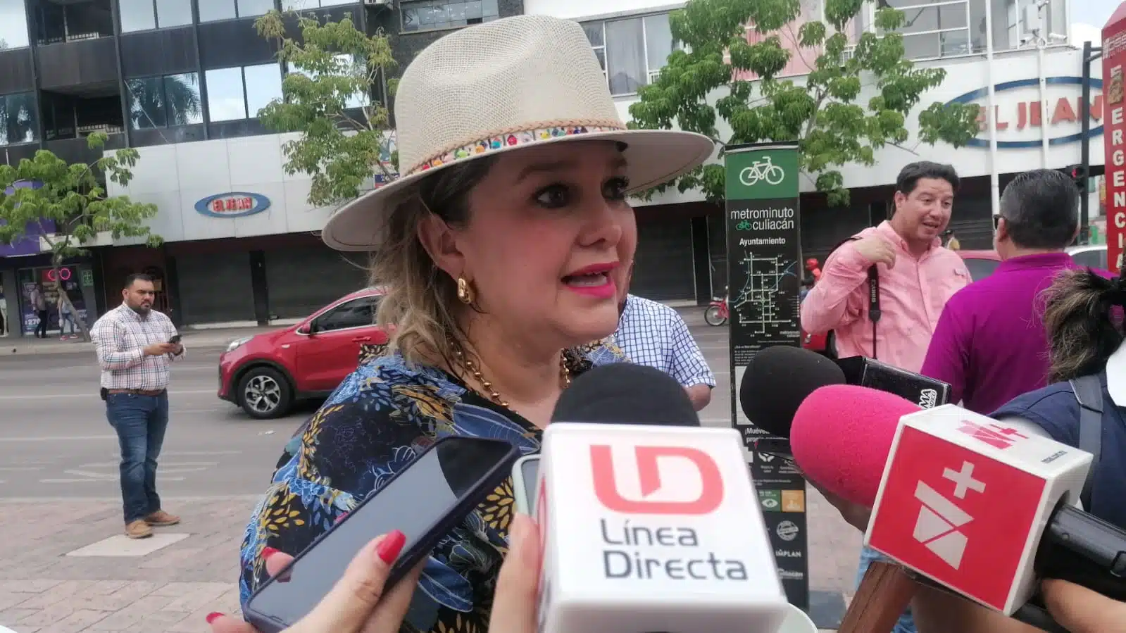 Eneyda Rocha, presidenta de DIF SInaloa