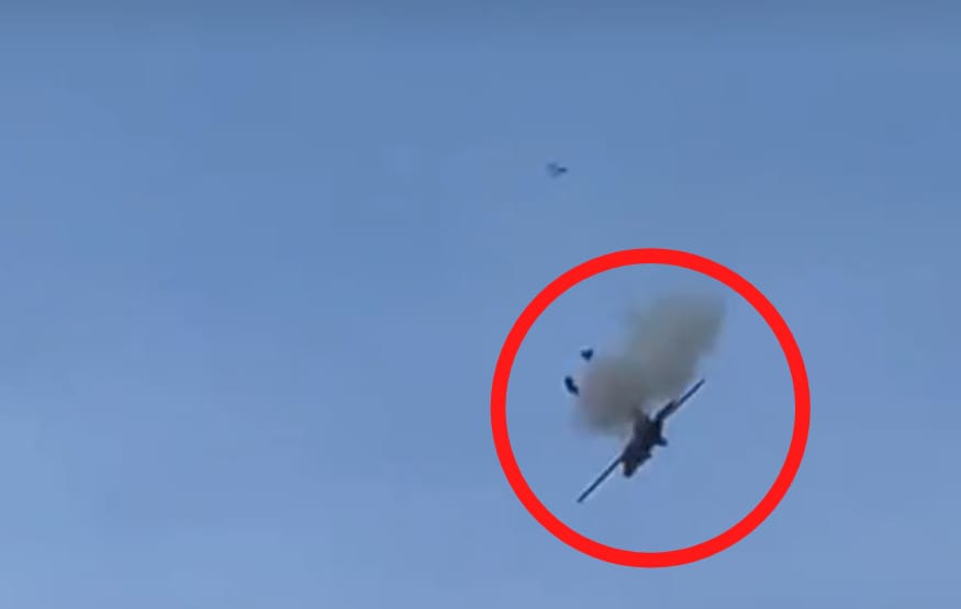 Explota jet y se estrella contra unos departamentos en Michigan