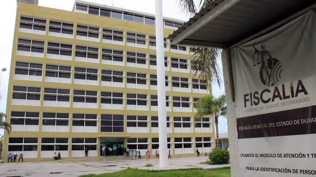 Exterior de la Fiscalía de Durango