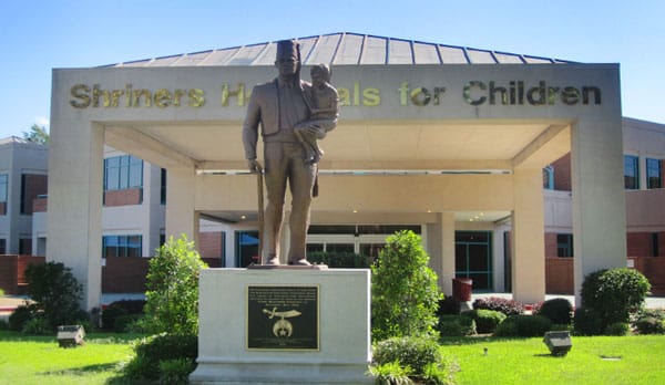 Exterior de Hospital Shriners en Estados Unidos