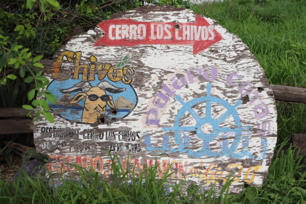 Letrero viejo del Cerro de los Chivos