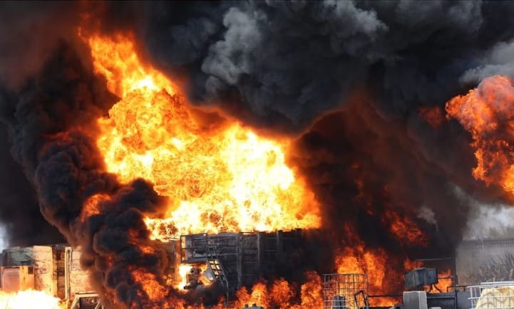 Incendio en Nuevo León provoca evacuación masiva