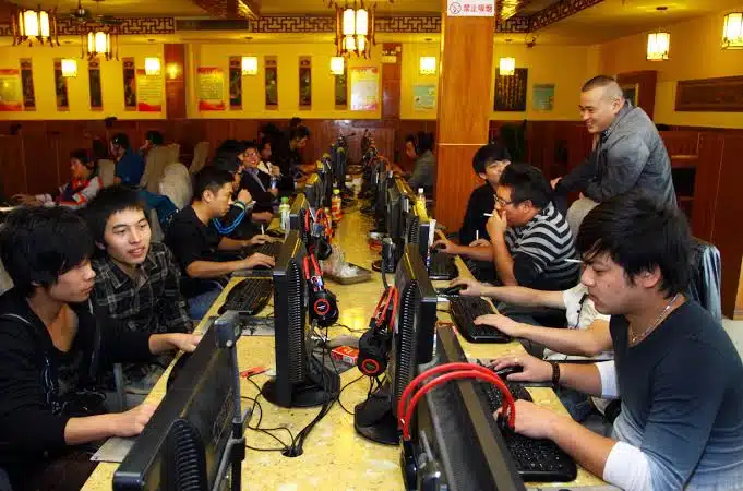 Limita China a menores de edad el acceso a internet