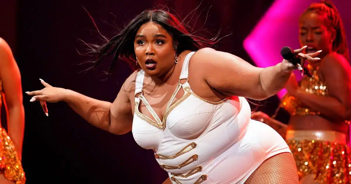 Lizzo es señalada de acoso sexual por sus exbailarinas