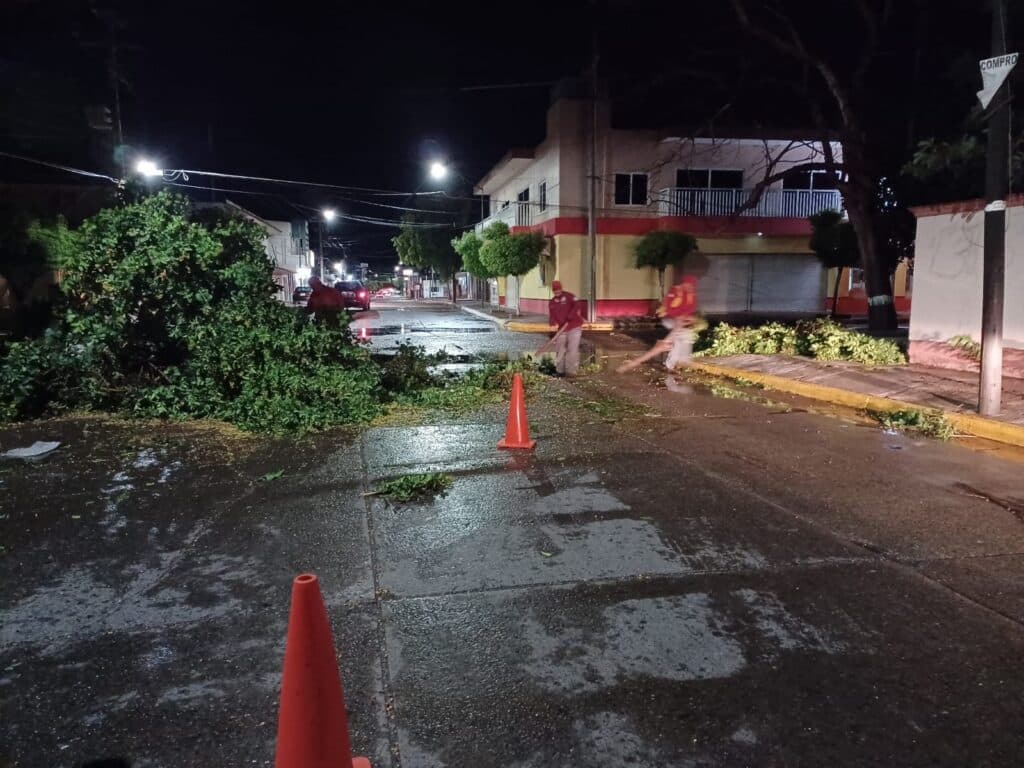 Hay probabilidad de lluvias de ligeras en la zona de Guasave y el municipio de Angostura, para las próximas horas.