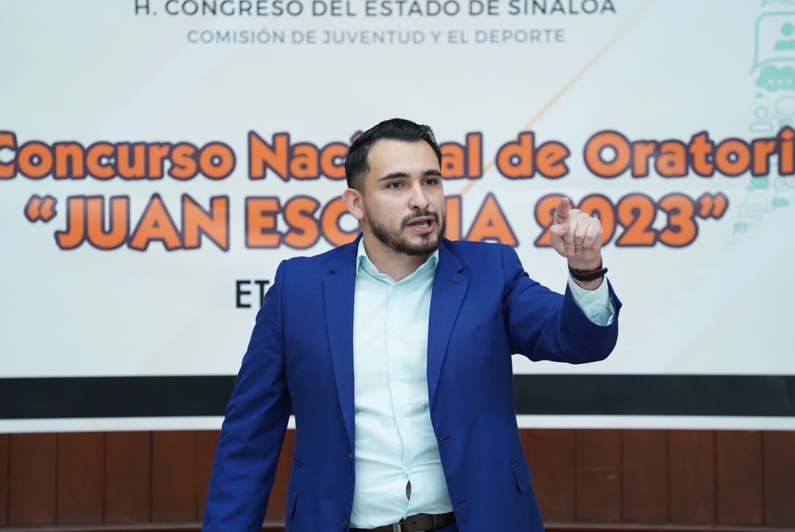 El orador Luis Alfredo Brambila Soto